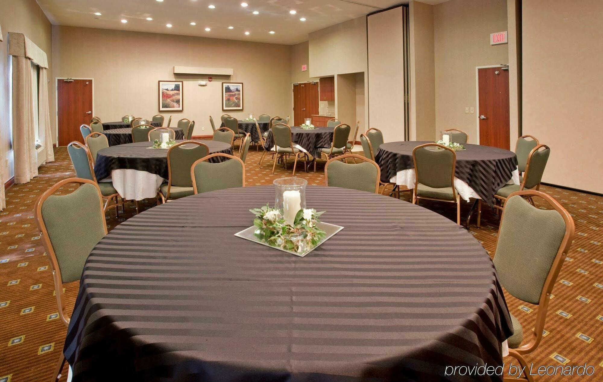 Holiday Inn Express Lawrence By Ihg Exterior foto